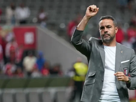 Uma despedida esperada e com uma compensação de dois milhões: Sp. Braga confirma saída do técnico Artur Jorge para o Botafogo